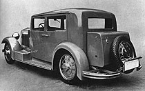 格罗披乌斯于1930年设计的“阿德勒”小汽车