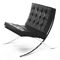 米斯于1929年设计的巴塞罗那椅