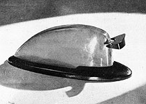 赫勒尔于1936年设计的流线型订书机